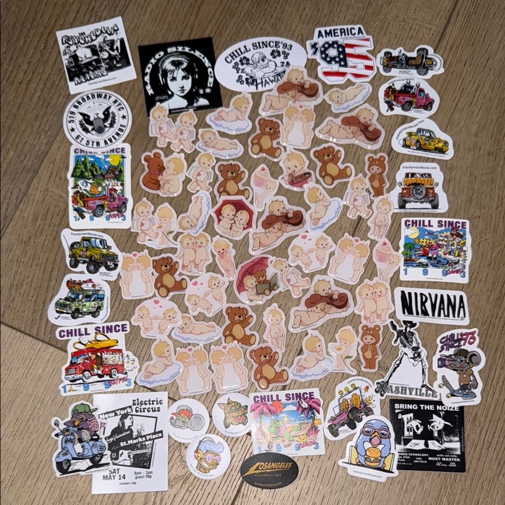 Brandy Melville assorted/sonny angels stickers (50 pcs)